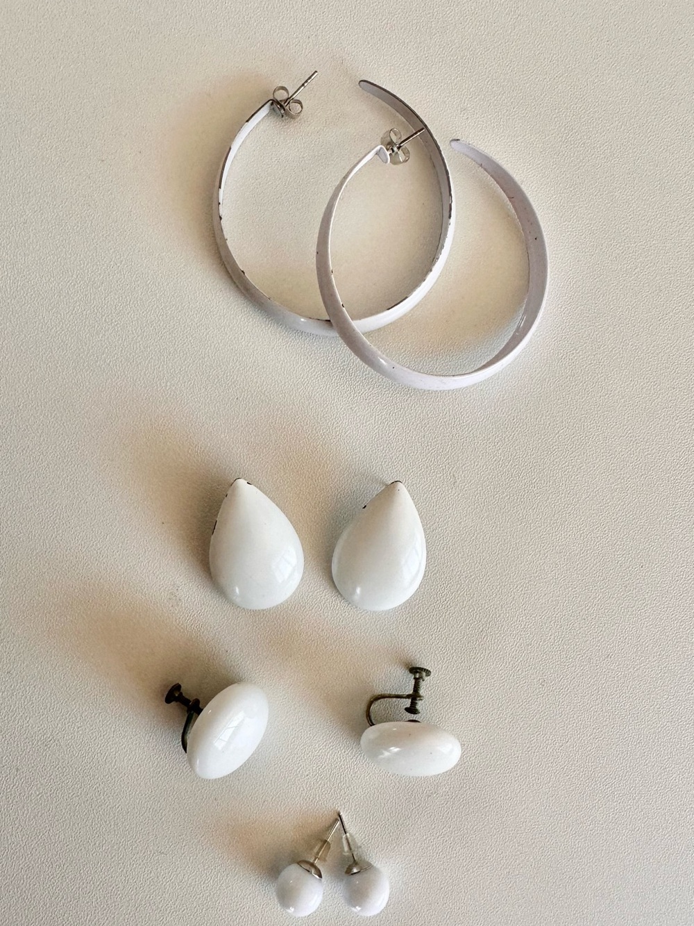 Vintage Classic White Hoop and Stud Earring Set